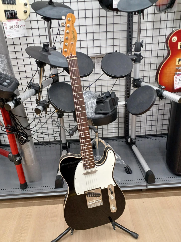 Guitarra Eléctrica Squier Classic Vibe Barítono Telecaster Negra Usada Japón con SC Foto 1 de 4