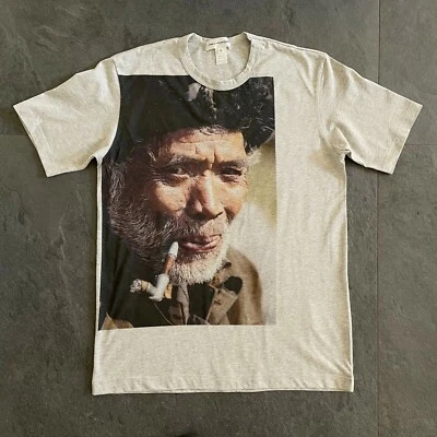 CAMISA COMME DES GARÇONS Camiseta Algodón Gris Estampado Geografía de F/W 2009 Foto 1 de 4