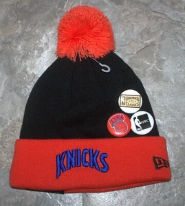 NBA New York Knicks Clásicos de Madera Dura Sombrero Tejido Nueva Era Apilador Pom Gorra ~ Nuevo de lote antiguo - Imagen 1 de 3