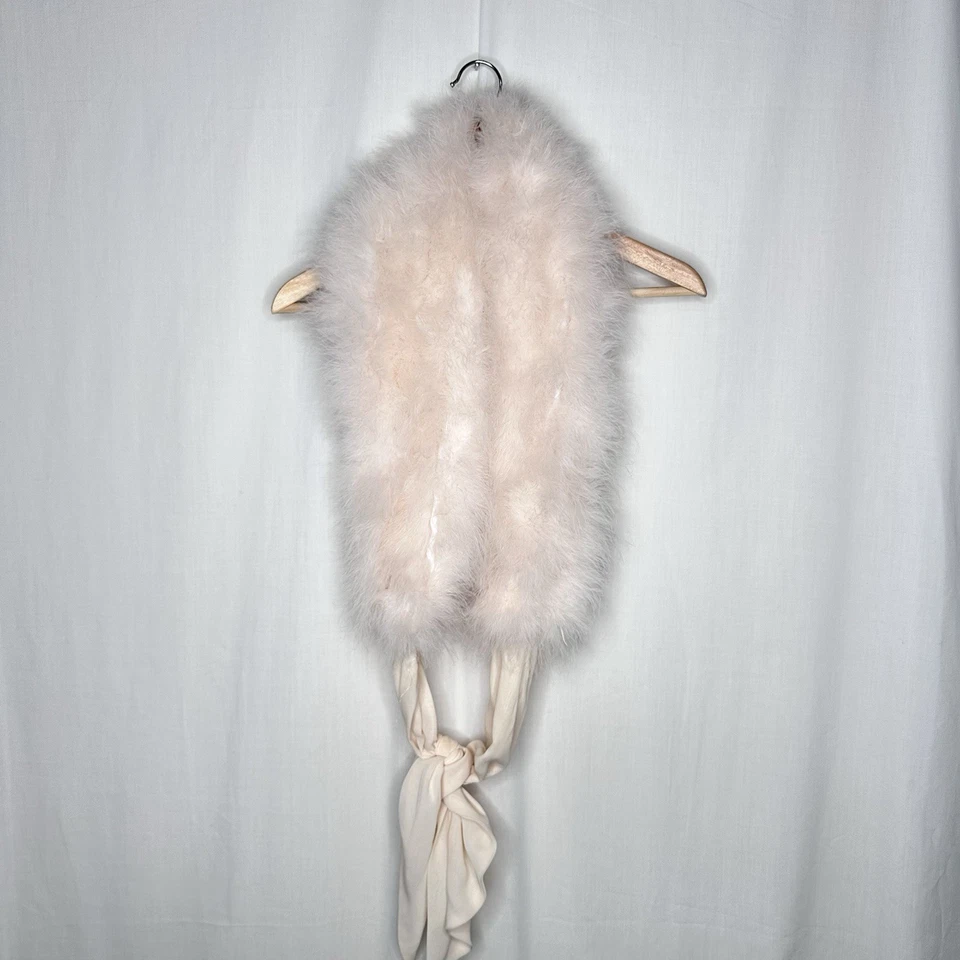 BEBE Rosa Pluma Estola Mantón Envoltura Boda Bolero Encogerse de hombros Forro Satinado Arco Usado en Excelente Condición Foto 1 de 4