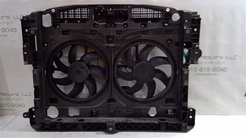 Cubierta del ventilador de refrigeración y soporte radiador Nissan Pathfinder 2016-2018 OEM Foto 1 de 4