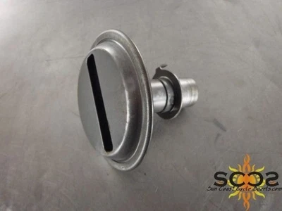 02-07 Honda CB900F 919 pantalla de aceite y cubierta Foto 1 de 4