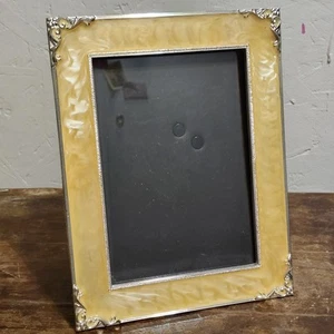 Green Tree Gallery Yellow Enameled & Silver Frame Rectangle 5x7" - Picture 1 of 8