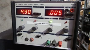 FARNELL D30 2T DUAL OUTPUT POWER SUPPLY (r3s13.3) - Picture 1 of 4