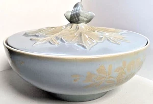 "Blue Brocade Damask Leaf" Covered Serving Bowl w/Lid Vintage~Red Wing 1960 - Picture 1 of 9