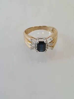 Beautiful 14k Yellow Gold & Blue Emerald Cut Sapphire & Diamond Engagement Ring Foto 1 de 4