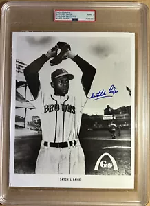 Satchel Paige Signed Autographed 8x10 Photo. PSA Auto 9. - Picture 1 of 3