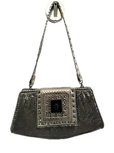 Borsa a tracolla vintage Whiting & Davis in rete metallica chiusura a torsione borchia a punta - Foto 1 di 24