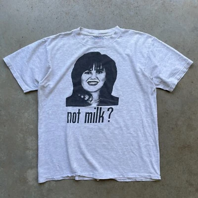 Camiseta Masculina Grande Vintage Anos 90 Monica Lewinsky "Não Leite?" Fabricada nos EUA - Imagem 1 de 4