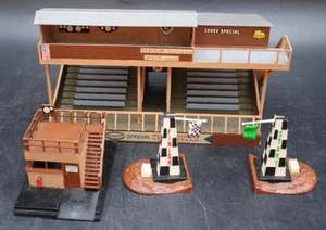4pc 1962 AURORA HO Slot Car T-Jet 500 GRAND & JUDGES STAND START FINISH PYLON - Picture 1 of 9