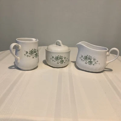 Callaway Ivy-Corelle Crema, Azúcar y Salsa Cuenco Set Hiedra Verde Y Blanco China Foto 1 de 4