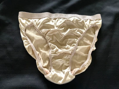 Bragas vintage Victoria’s Secret segunda piel sedoso satinado X grandes Foto 1 de 4