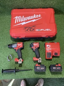 Milwaukee M18 FUEL 18 V Kit combinato 2 utensili (3697-22) Trapano a percussione -Impatto - Foto 1 di 3