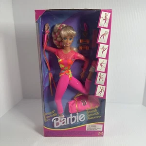 Vintage 1993 Mattel Turnerin Barbie Puppe Orginal Hot Pink Outfit und Zubehör - Bild 1 von 12