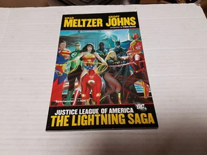 Justice League of America: The Lightning Saga Vol. 2 SC SIGNED by Brad Meltzer - Picture 1 of 3
