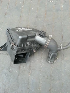 LEXUS IS220 2.2 DIESEL 05-06-07-08-09-10-11 COMPLETE AIR FILTER BOX WITH SENSOR - Picture 1 of 3