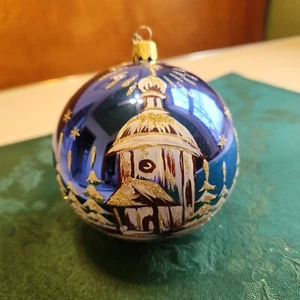 Ornement de Noël en verre 4" bleu grande scène d'église ronde Allemagne magnifique - Photo 1/8