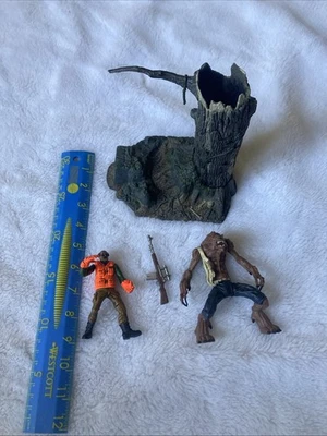 McFarlane Monsters Werewolf Playset Action Figure Set Series 1 Rare 1997 Vintage - Image 1 of 4