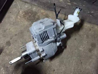 Cilindro maestro de freno Nissan Leaf_ 2013 ZAA-AZE0 460073NG1A [usado] [PA105174937] Foto 1 de 3