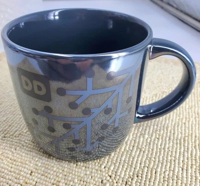 2014 Dunkin' Donuts Pearlescent Luster Snowflake Holiday Coffee Mug (C30) - Image 1 of 4