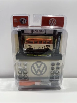 M2 Machines #R76 1958 VW Microbus 15 Window - Image 1 of 3