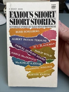 Famous Short Short Stories Paperback Book from Signet Books 1st Print 1966 - Picture 1 of 3