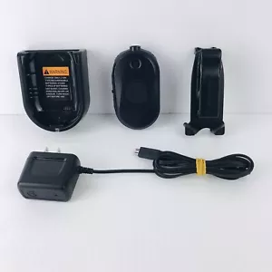 Motorola CLP1080e UHF 1-Watt 8-Channel Radio with charger - Picture 1 of 14