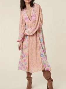 Vestido midi bohemio rosa floral - Imagen 1 de 11
