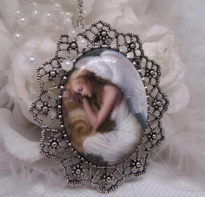 睡天使守护者瓷胸针吊坠项链链别针生日 Gif — 第 1/4 张图片