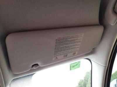 964005130R right sun visor fin for Renault Fluence (L3) 1.5 DCI 4972224 - Image 1 of 4