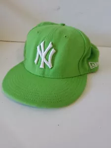 Cappello New York Yankees 59FIFTY verde lime taglia 7 3/4 aderente - Foto 1 di 10