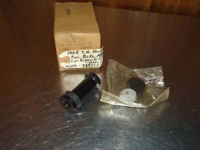New NOS GM Power Brake Bendix Master Cylinder Repair Kit 389772 Oldsmobile 1965 — 第 1/2 张图片
