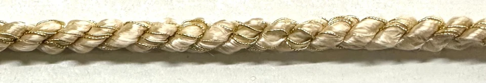 Cuerda de cuerda giratoria de 1/4" con metal - ¡15 yardas! - ¡Muchos colores disponibles! Foto 1 de 1