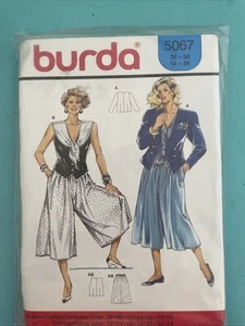 Seltenes Burda Muster, Damen Hosenrock, Weste Top & Jacke (Gr. 12-24) ungeschnitten - Bild 1 von 2