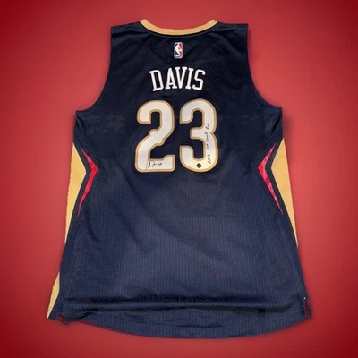 ФУТБОЛКА С АВТОГРАФОМ ЭНТОНИ ДЭВИСА НОВЫЙ ОРЛЕАН ПЕЛИКАНЫ ДЕБЮТАНТ ГОДА NO1 МЕДИАТОР НАДПИСЬ - Изображение 1 из 4