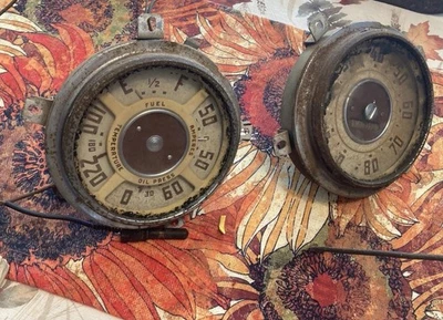 1947 1948 1949 1950 1951 GMC TRUCK SPEEDOMETER And Accessory Gauge Clusters - Image 1 of 4