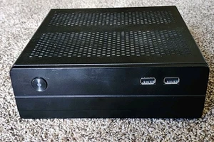 mITX Case - small form factor - Picture 1 of 7