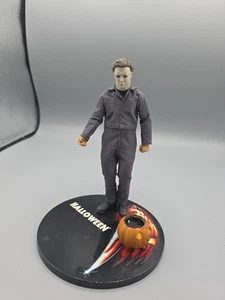 Figura de acción Mezco Toys One: 12 Collective Halloween Michael Myers - Imagen 1 de 3