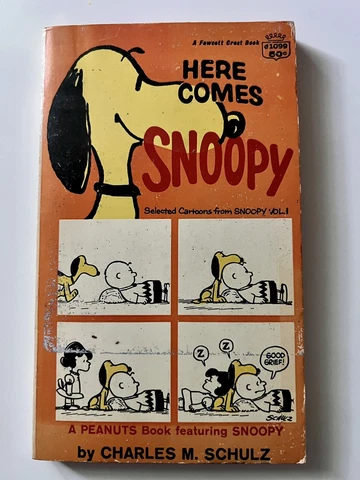 Peanuts - Here Comes Snoopy - Fawcett Crest Paperback 1966 Cover