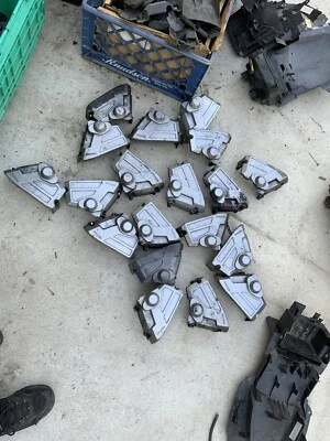 OEM SUZUKI SV650S MOTOR PIÑÓN DELANTERO CUBIERTA 11361-17G00 2003 - 2009 Foto 1 de 4