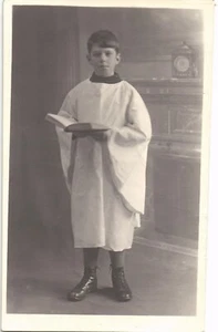 Leeds/Bradford Studio Photo. Choir Boy by "Fred", Leeds & Bradford. - Picture 1 of 2