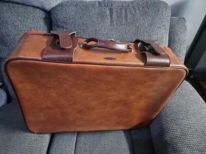 Vintage Antler Suitcase 1970's Tan Faux Leather Buckle Up Brand New and unused - Picture 1 of 4