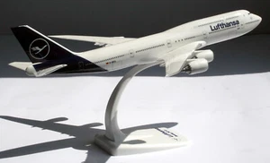 Lufthansa - Boeing 747-8 - 1:250 - Herpa 611930 Snap-Fit Modell Brandenburg B747 - Bild 1 von 2