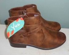 yuu booties