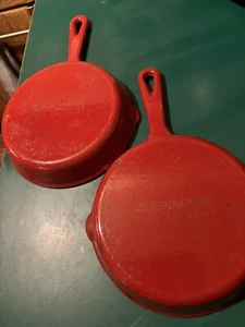 DOS (2) sartenes de camping de hierro fundido de 6 pulgadas de esmalte rojo usadas HERRAMIENTAS DE DINAMARCA PARA COCINEROS - Imagen 1 de 7