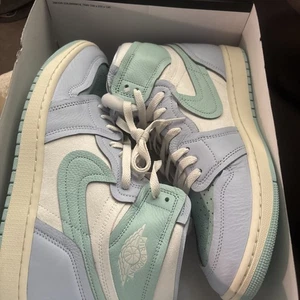 Nike WMNS Air Jordan 1 High "Hydrogen blue/light dew" FB9891-401 New Size 12 - Picture 1 of 14