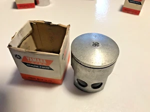 Pistón Yamaha NOS DT2MX MX250 tamaño estándar nuevo 324-11631-01-96 * - Imagen 1 de 1