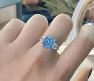 PRECIOSO Anillo de Boda o Compromiso Azul Claro Diamante Creado en Laboratorio Talla 8 - Imagen 1 de 4