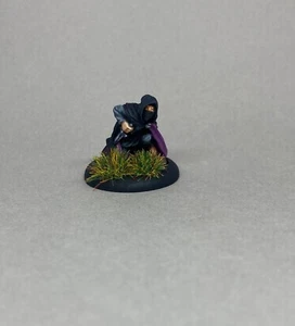 Kneeling Assassin - Reaper Miniatures - Painted - D&D, RPG - Picture 1 of 4