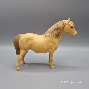 Vintage 1960-1970's Breyer Shetland Pony Model #25 Rare Yellow Color, 6" Tall - Picture 1 of 14